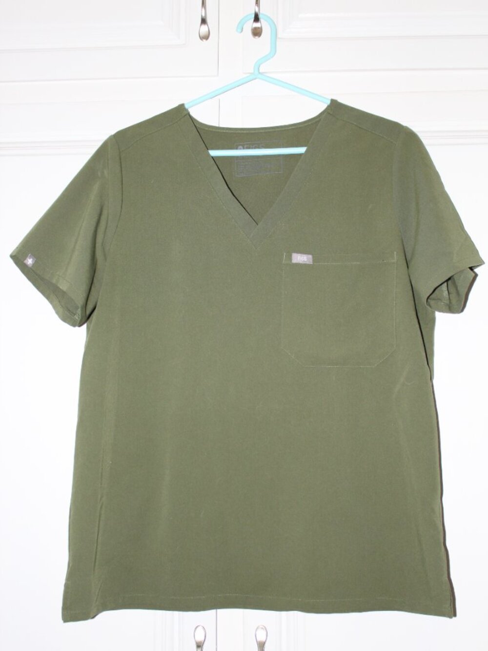 FIGS Women's Catarina Scrub Top Olive Green